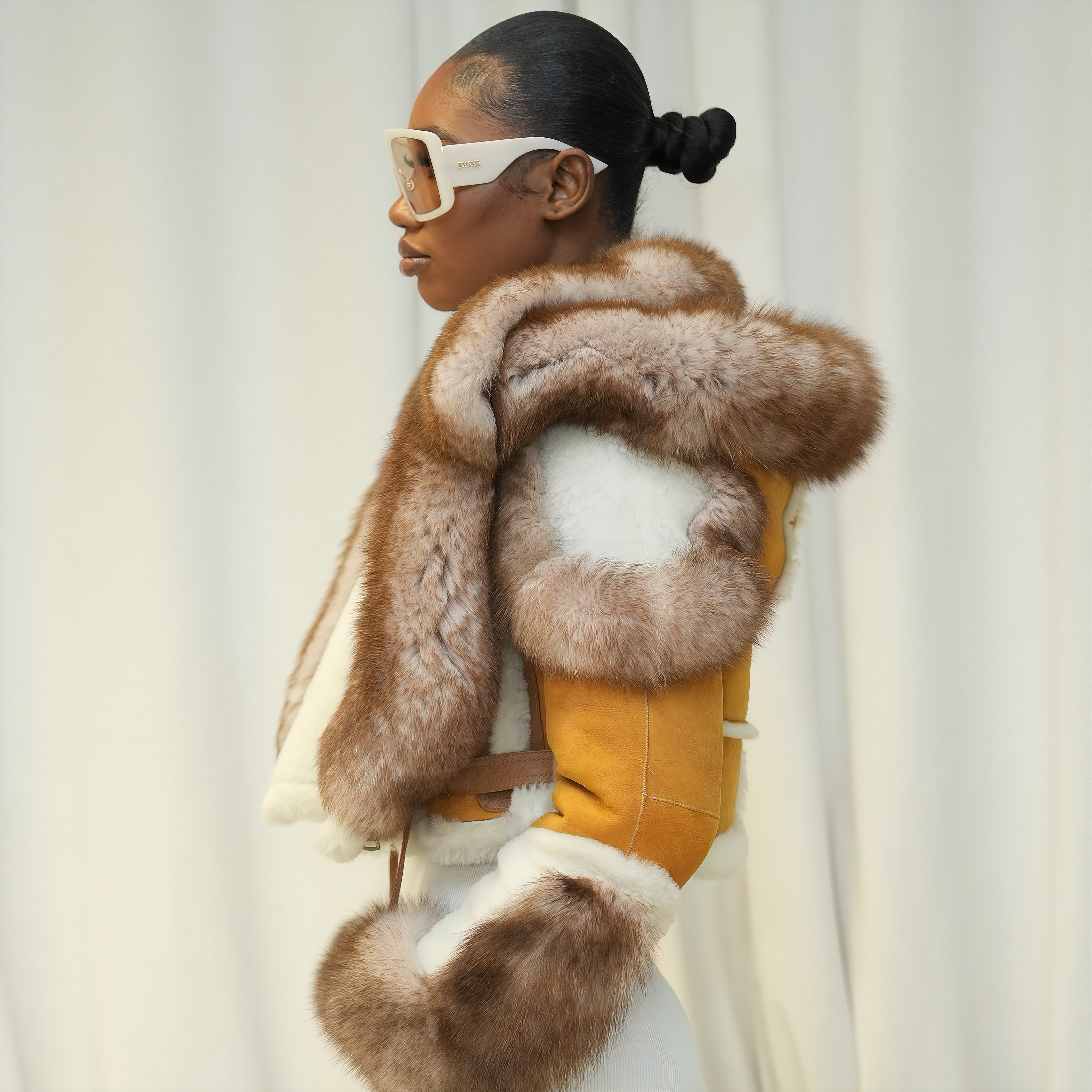 COOKIE HOODED SHEARLING